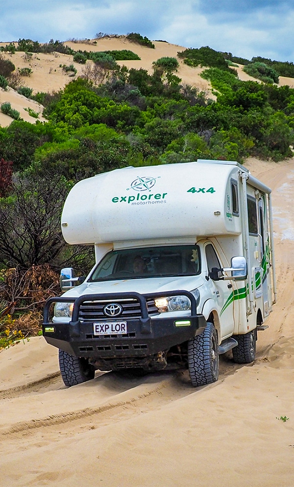 260323-SLE26-Explorer-Hilux-Pickup-600w